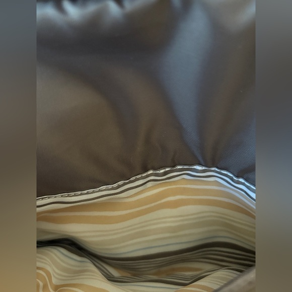 Lug Alpine Crossbody handbag. Walnut brown. EUC - Picture 8 of 13